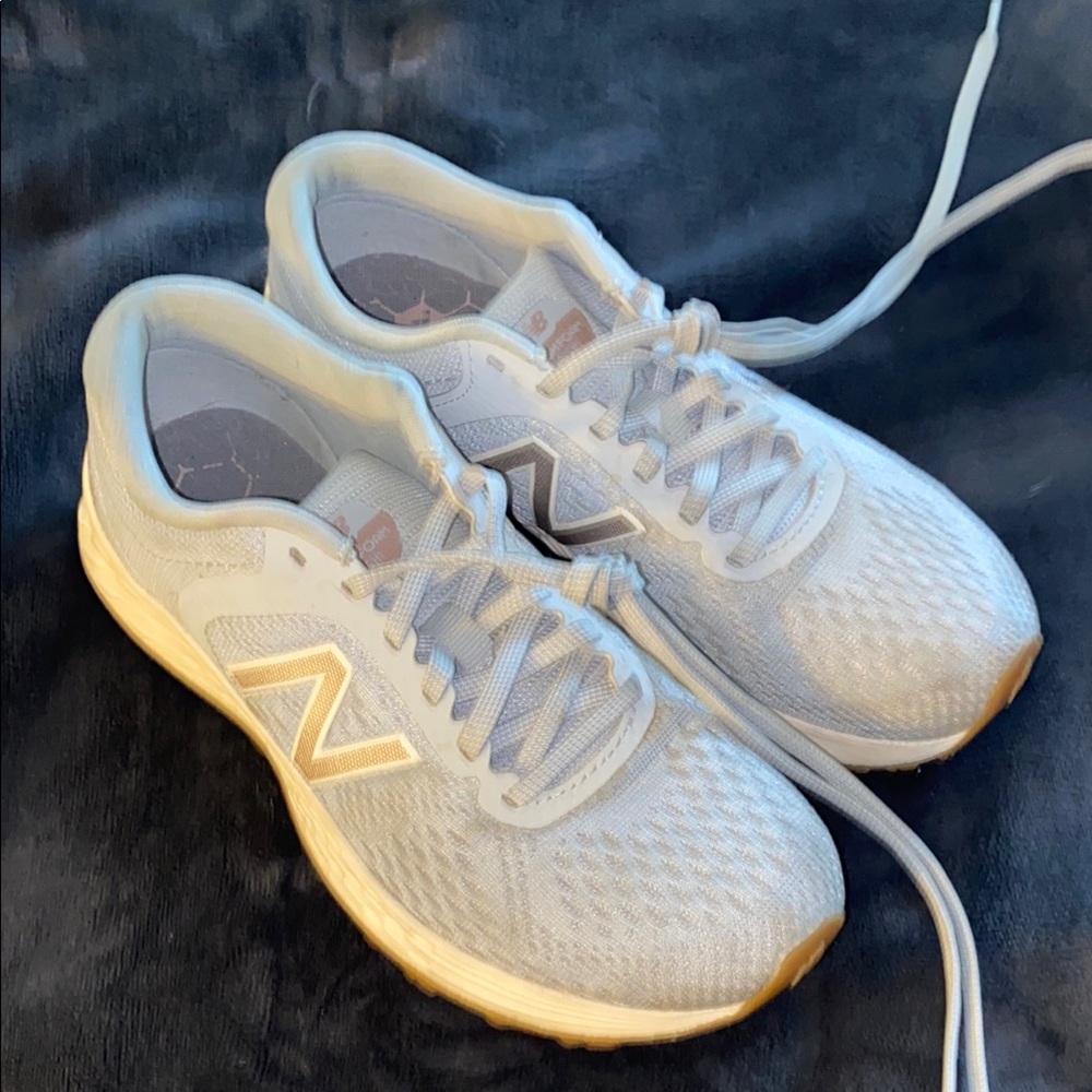 New Balance Light Blue Sneakers with Breathable Mesh/Fresh Foam 6.5